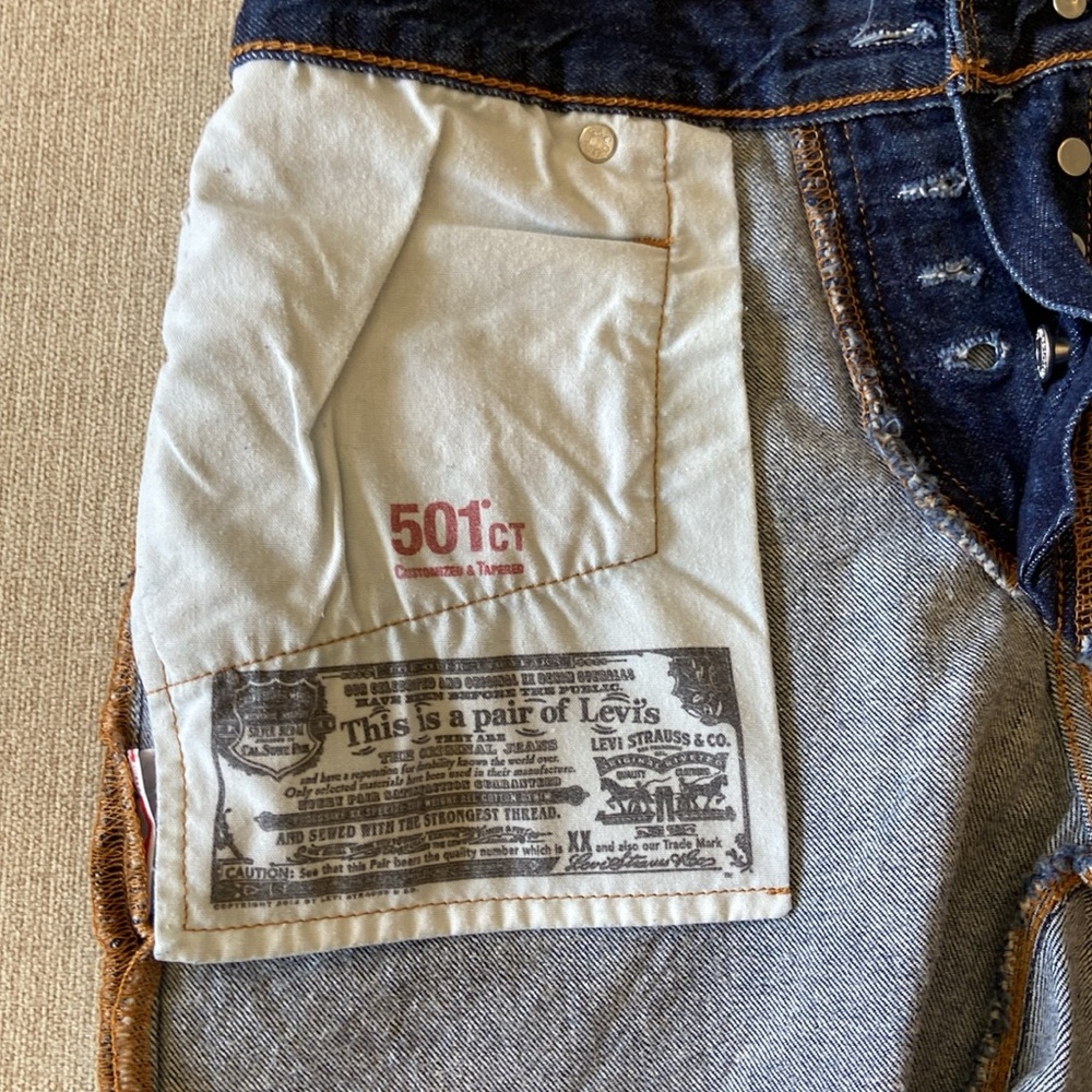 Levi's button-fly size 25 waist, cutoff denim shorts. - Picture 6 of 8